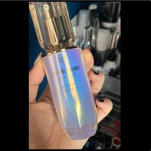 Cle de Peau le sérum The Serum